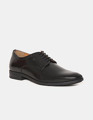round toe leather shoes