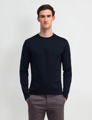 Buy Arrow Solid Ribbed Crew Neck T-Shirt - NNNOW.com