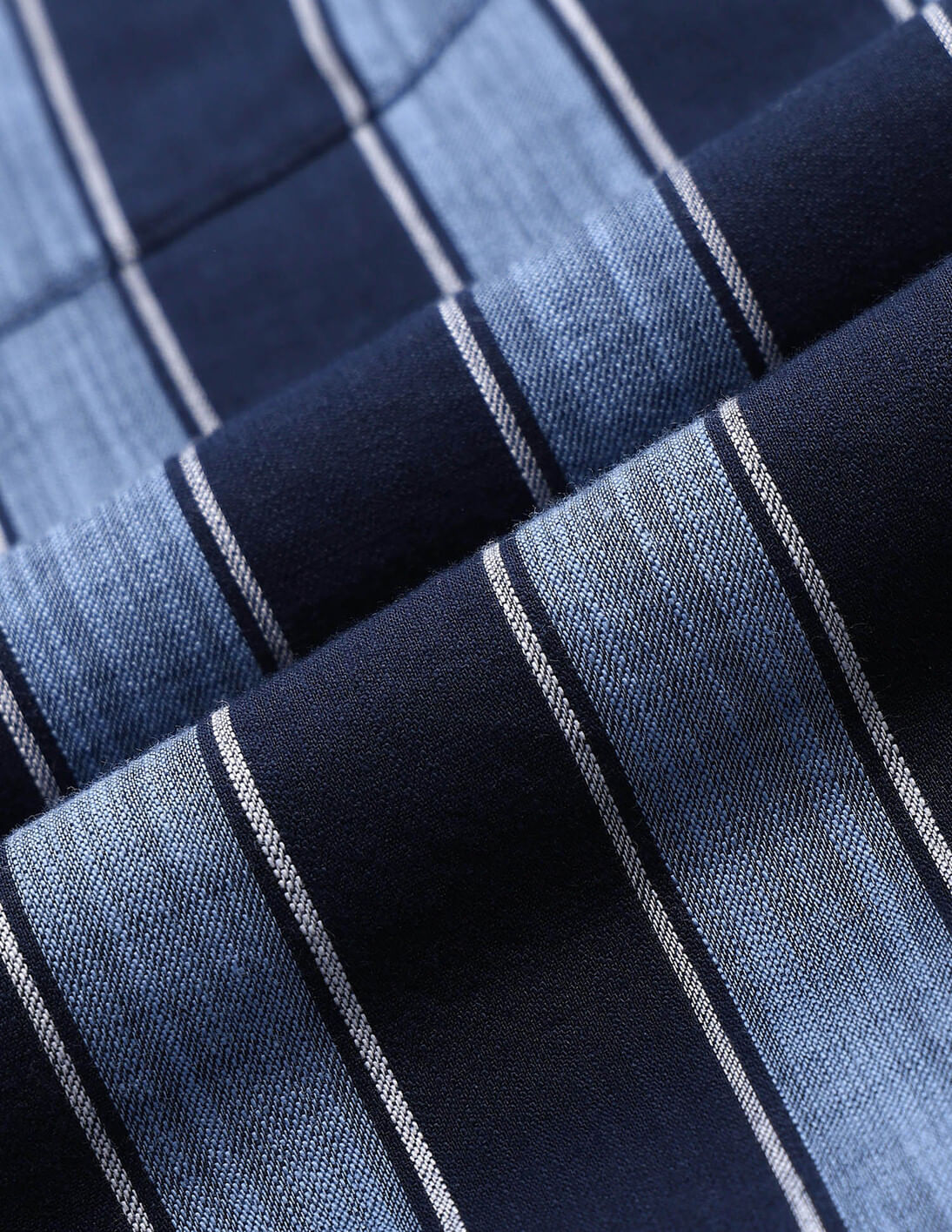 Buy Flying Machine Slim Fit Vertical Striped Shirt - NNNOW.com