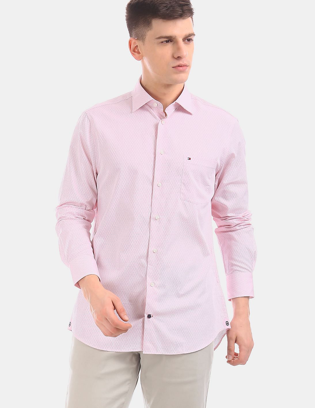 Buy Tommy Hilfiger Men Light Pink Regular Fit Textured Dot Casual Shirt ...