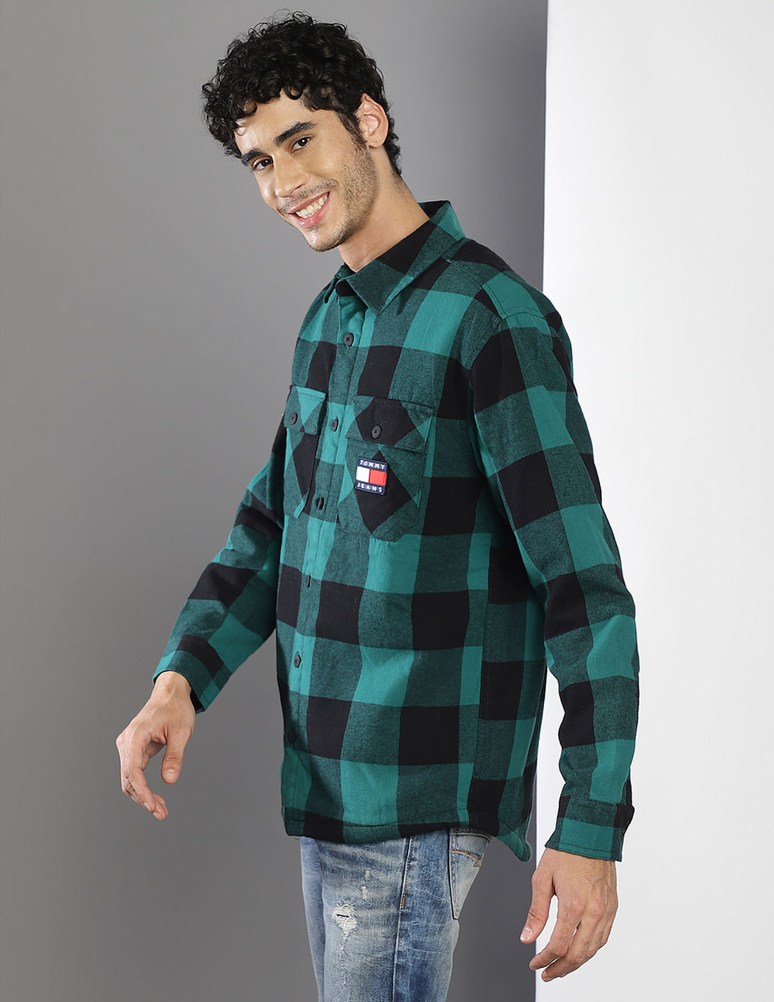 Buy Tommy Hilfiger Men Green Buffalo Check Sherpa Flannel Overshirt -  NNNOW.com