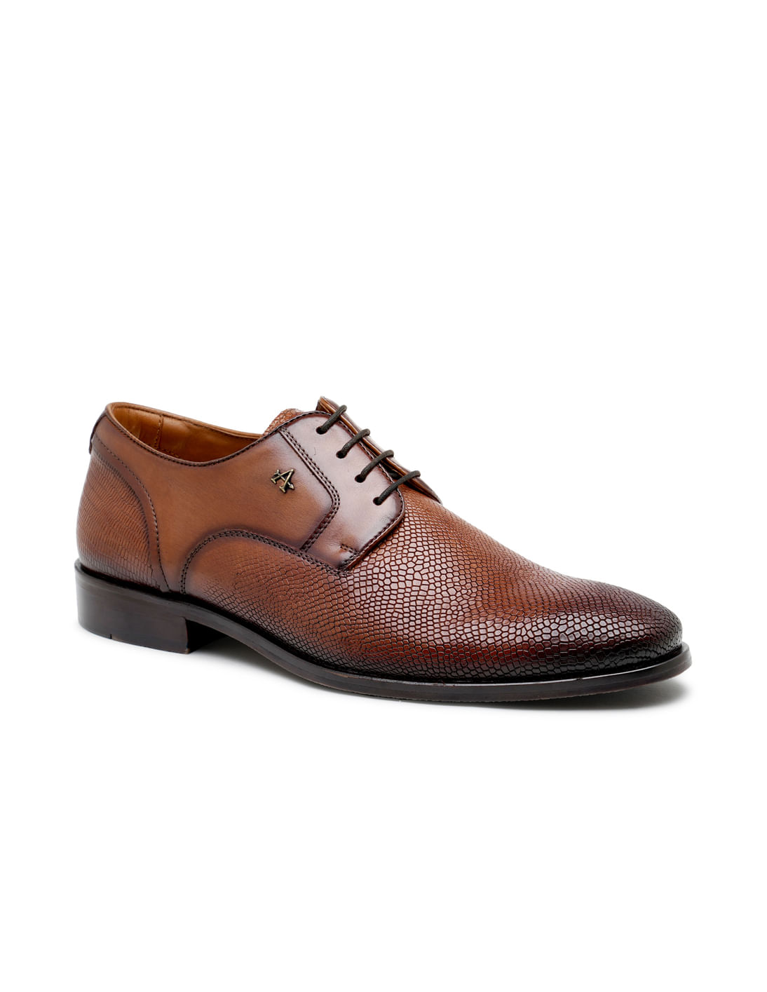 Buy Arrow Men Textured Leather Crimson Derbies - NNNOW.com