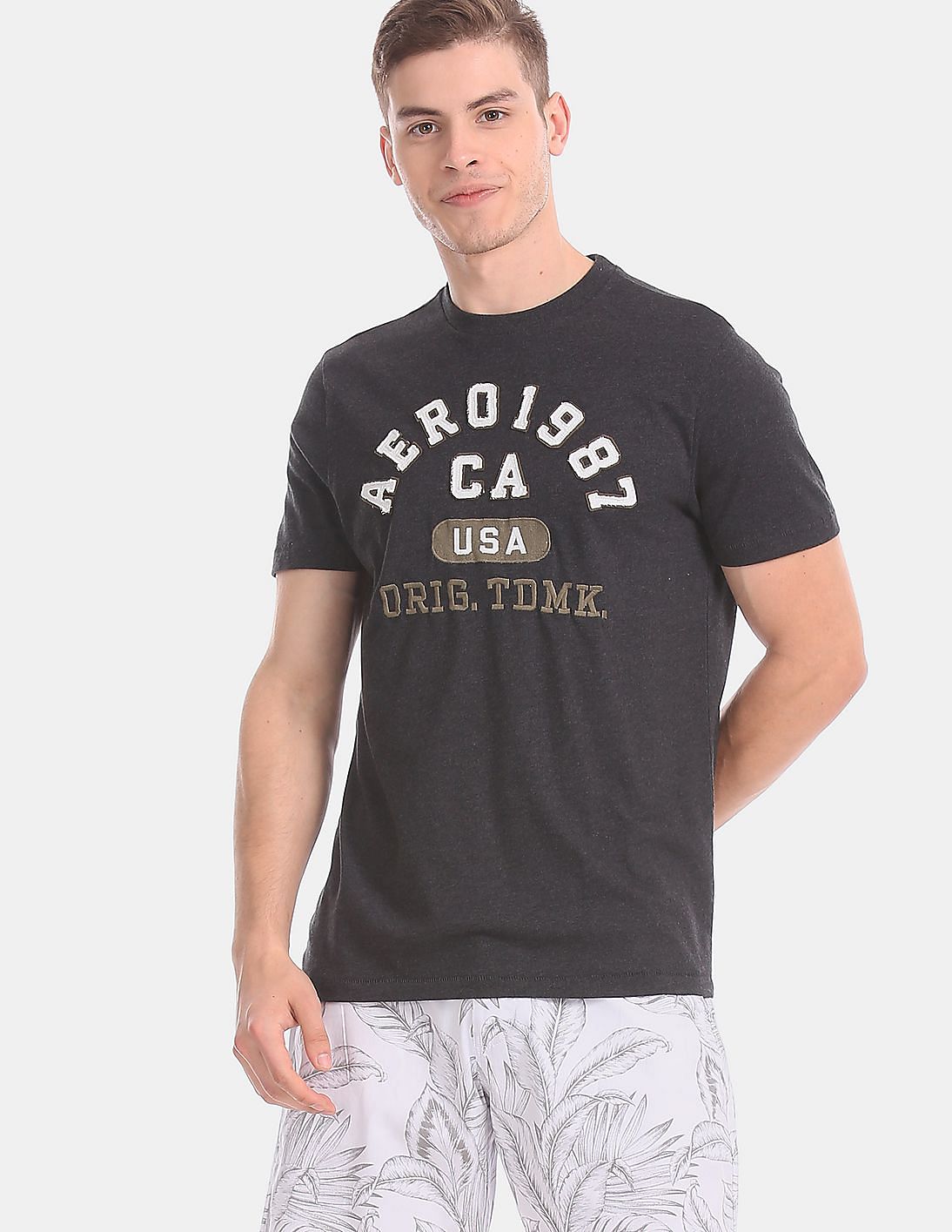Buy Aeropostale Black Crew Neck Brand Applique T-Shirt - NNNOW.com
