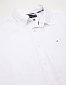Tommy Hilfiger Solid Regular Fit Plain Woven Shirt