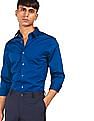 Calvin Klein Men Blue Spread Collar Solid Casual Shirt