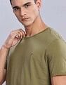 Tommy Hilfiger Mens Green Solid T-Shirt